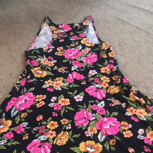 🌸NEW🌸 Forever 21 Flower Dress - Picture 10 of 16